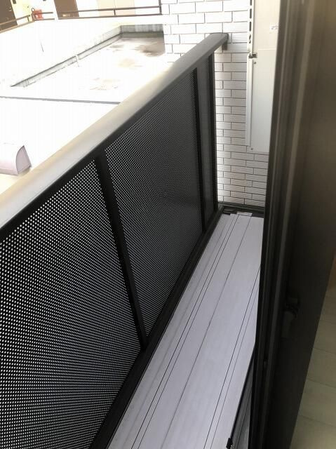 メゾンシュロスのバルコニー