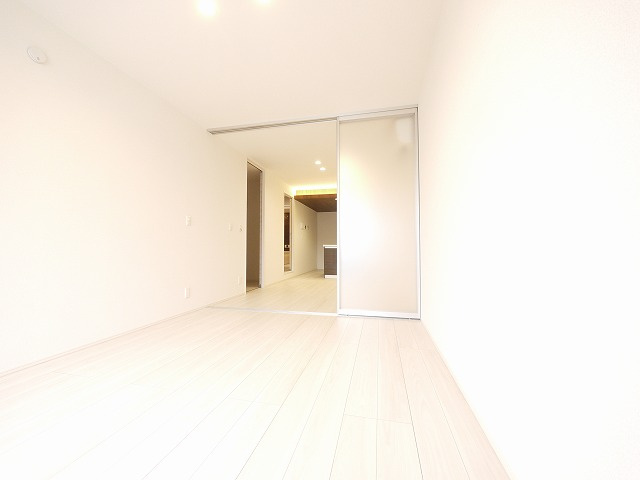 RETOLIA川原城町の洋室