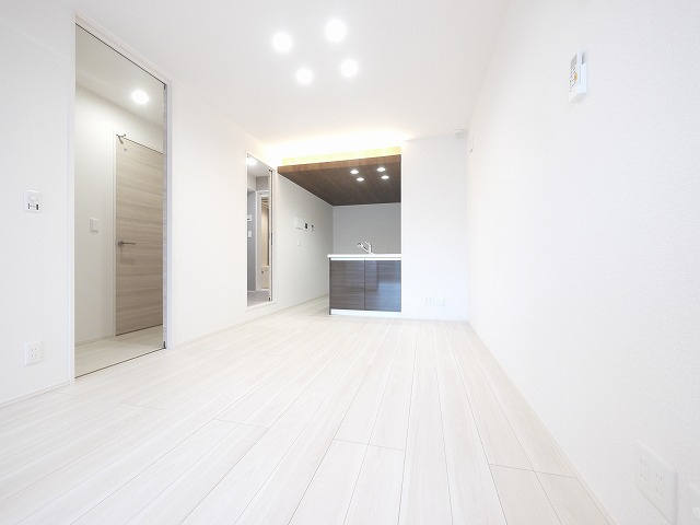 RETOLIA川原城町の居間・リビング