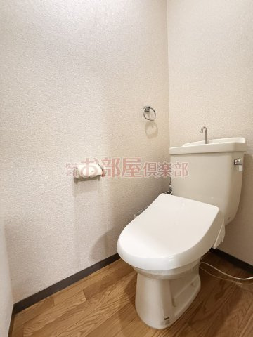 第2龍球園ハイツのトイレ|ゆったりとした空間のトイレです
