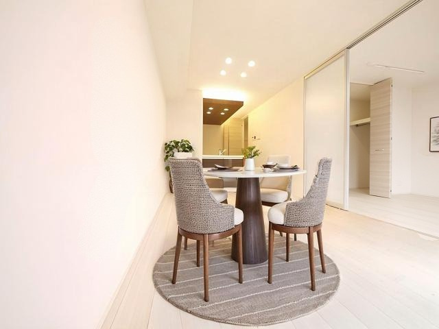 RETOLIA川原城町の居間・リビング|CGで家具等を配置したもので家具等は含まれません