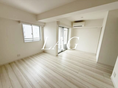 【居間・リビング】 | ＲＥＧＮＯ　ＣＯＮＦＯＲＴ　ＡＳＡＫＵＳＡⅠ | 洋室のお部屋です。