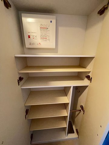 エスタート塚本の収納|ちょっとした収納スペースも充実しています