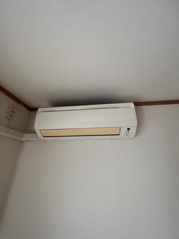 尼崎市若王寺２丁目のアパートの居間・リビング