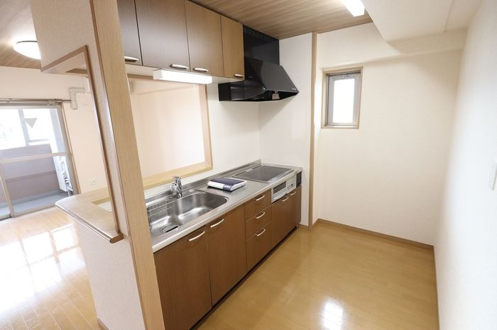 エミネンス大町のキッチン
