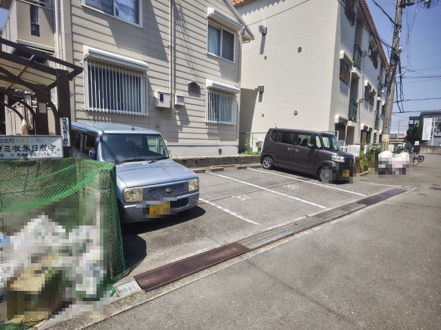 プレジールⅢの駐車場|カースペースがあります