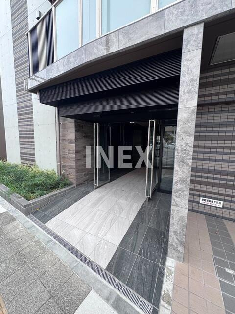横浜市保土ケ谷区和田１丁目の賃貸マンションのエントランス