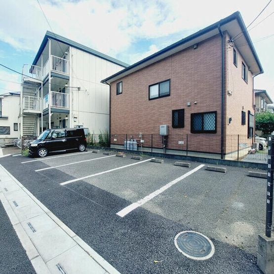 【駐車場】