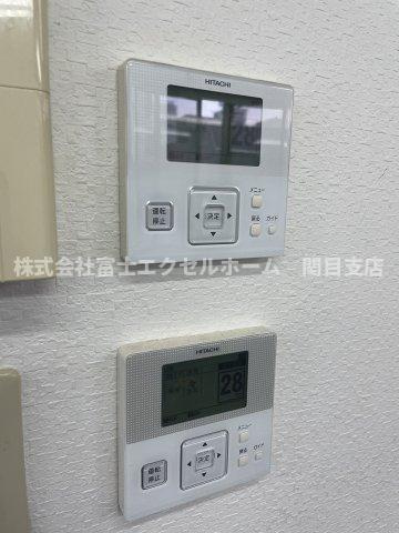 エンポリウムビルの設備