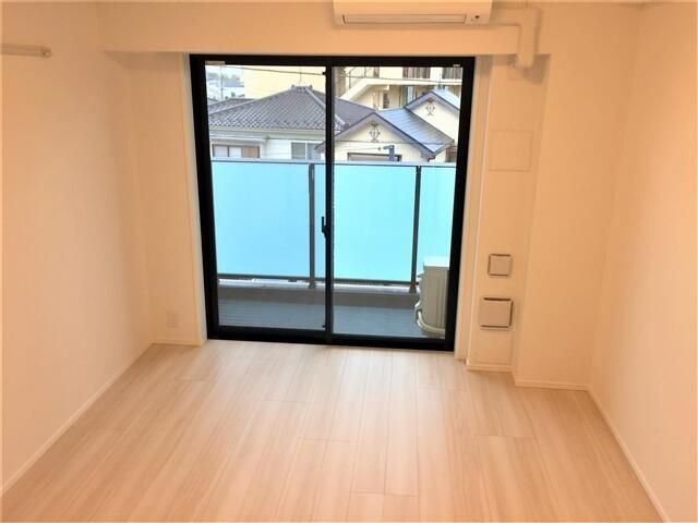 Ｓ－ＲＥＳＩＤＥＮＣＥ松戸ｂｅｎｅの居間・リビング