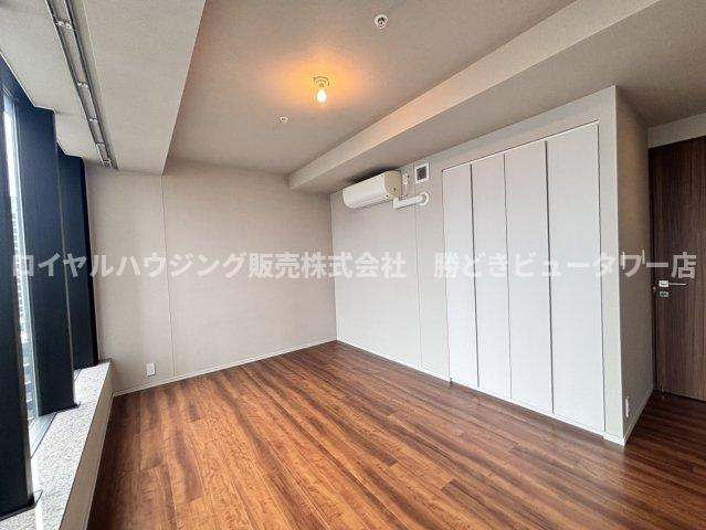 【寝室】