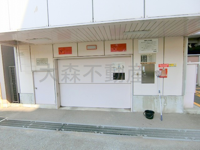 メイツ大森西の駐車場