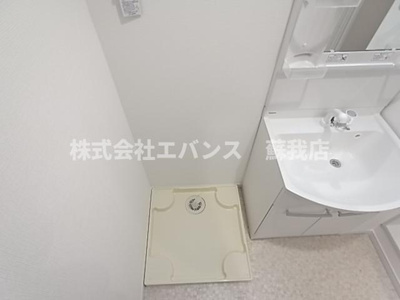 【洗面所】 | ルミエールB棟 | 広い洗面スペース