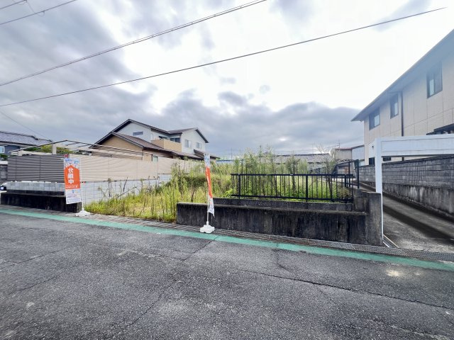 桜井市戒重　建築条件なし土地の外観