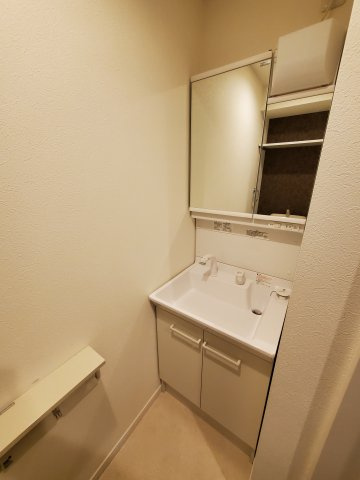 BestStage新狭山Ⅱの独立洗面台