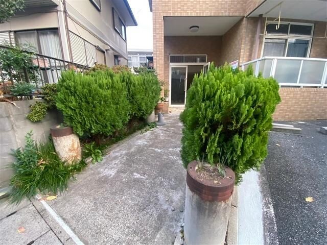 明原サンハイツのエントランス|清潔なエントランスです