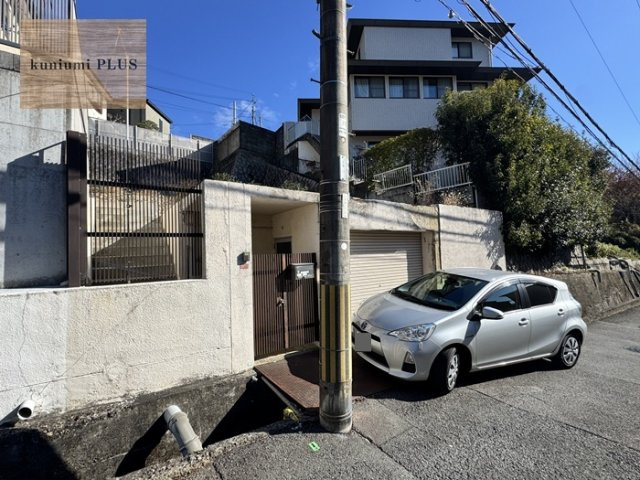 高槻市天神町2丁目の前面道路含む現地写真