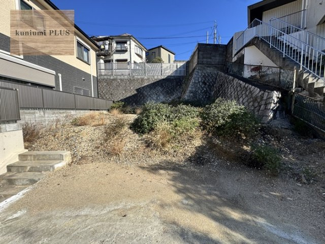 高槻市天神町2丁目の前面道路含む現地写真