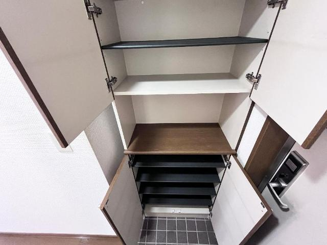サニーパレス北野Ｃの収納|下駄箱