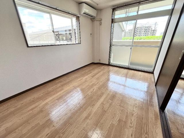 プロニティ杉山Ⅱの内装|洋室