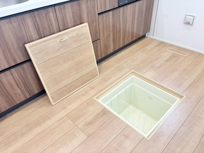 【キッチン】 | 富里市十倉１号棟 | 即日内覧可能です！お気軽に０４７６－３７－３８８８までお問合せ下さい。