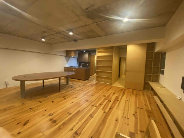 【居間・リビング】