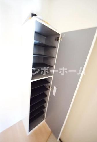 レガーロ鶴ヶ島の玄関|同社施工のイメージ写真です♪