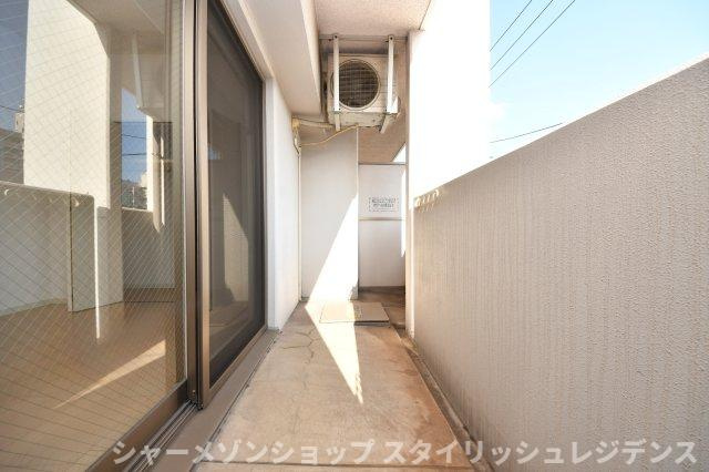 竪町センタービルのバルコニー