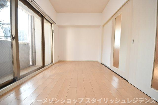竪町センタービルの居間・リビング