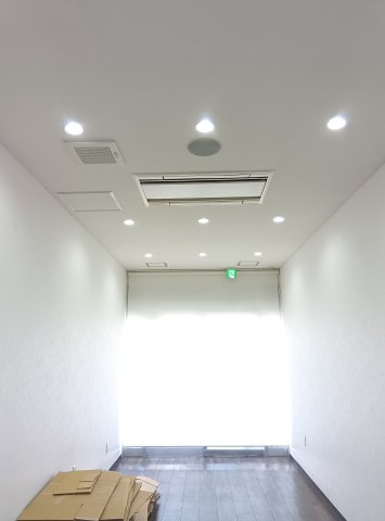 岡本1丁目店舗の内装