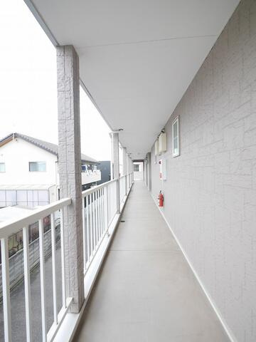 ニューガーデン弐番館のバルコニー