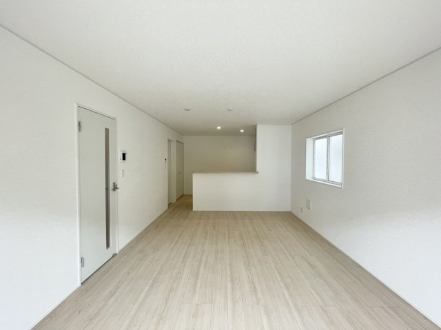 油木町第2　1号棟の居間・リビング