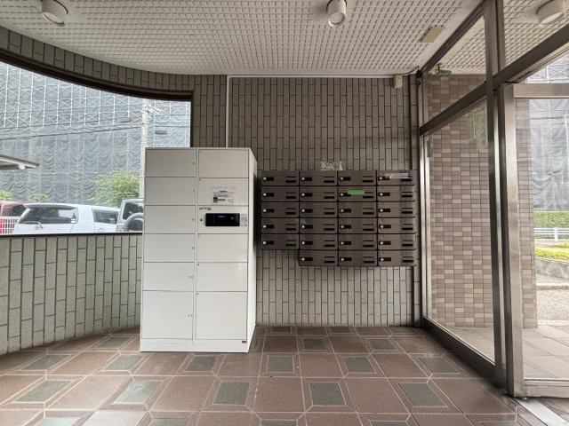 宅配ボックス完備★