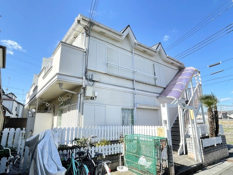 入間市大字下藤沢のアパートの外観