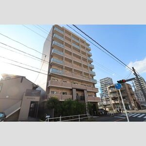 ロイヤルスクエア徳川の外観