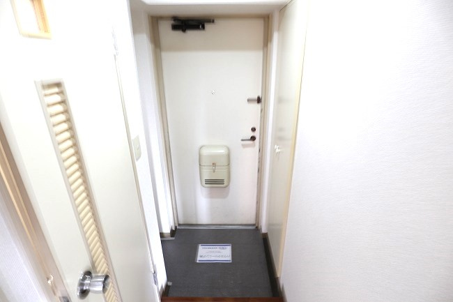 イーストビレッジの玄関|※別部屋のイメージ写真です。
