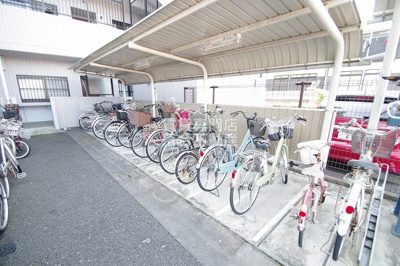 【その他共用部分】 | グレースヒル橋本 | 敷地内駐輪場完備