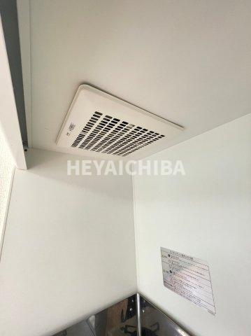 ラヴィエント三ノ輪パークサイドのキッチン|換気扇