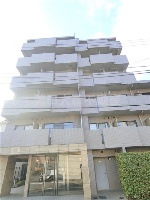 ルーブル千鳥町弐番館の外観