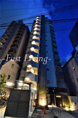 グランハイツ曙橋のエントランス
