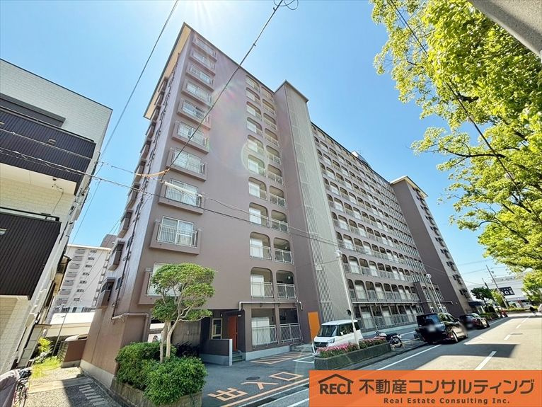 メガロコープ西宮Ⅱ1号棟の外観