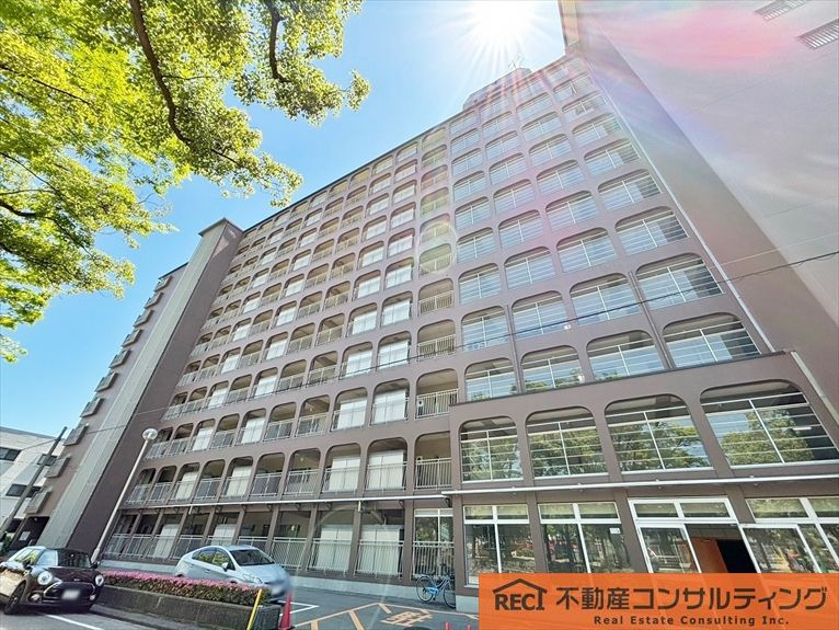 メガロコープ西宮Ⅱ1号棟の外観