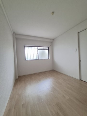 【寝室】 | 六甲司マンション