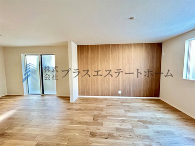【居間・リビング】 | 長田区久保町10丁目　新築戸建 | 【同社施工事例】LDKは18.5帖確保♪大きな窓からの採光で明るい空間です♪