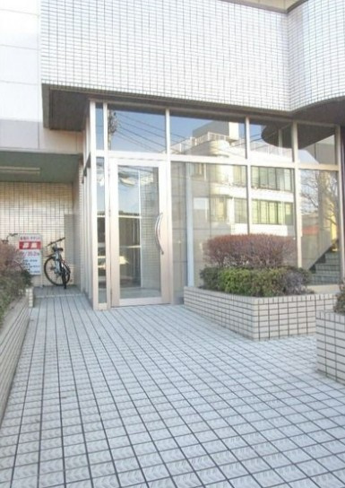 レジデンスカープ厚木のエントランス
