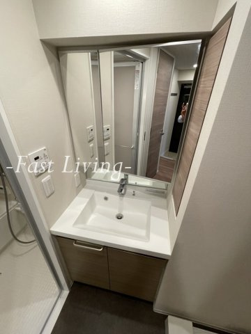 クレストコート文京湯島の洗面所