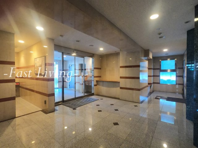 パレステュディオ早稲田Park Viewのロビー