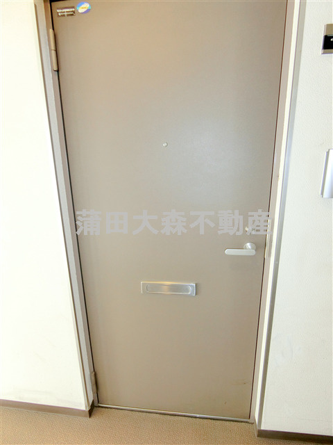 メイツ品川南の玄関