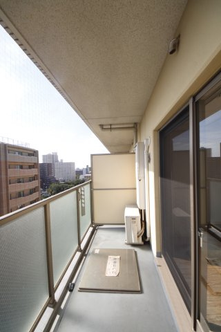 YKハイツ西明石Ⅱのバルコニー|※類似写真