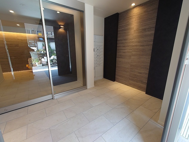 La Maison 友のロビー